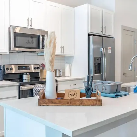 Beautiful Riverwalk Apt With Full Amenities, King Bed & Free Parking San Antonio Exterior photo